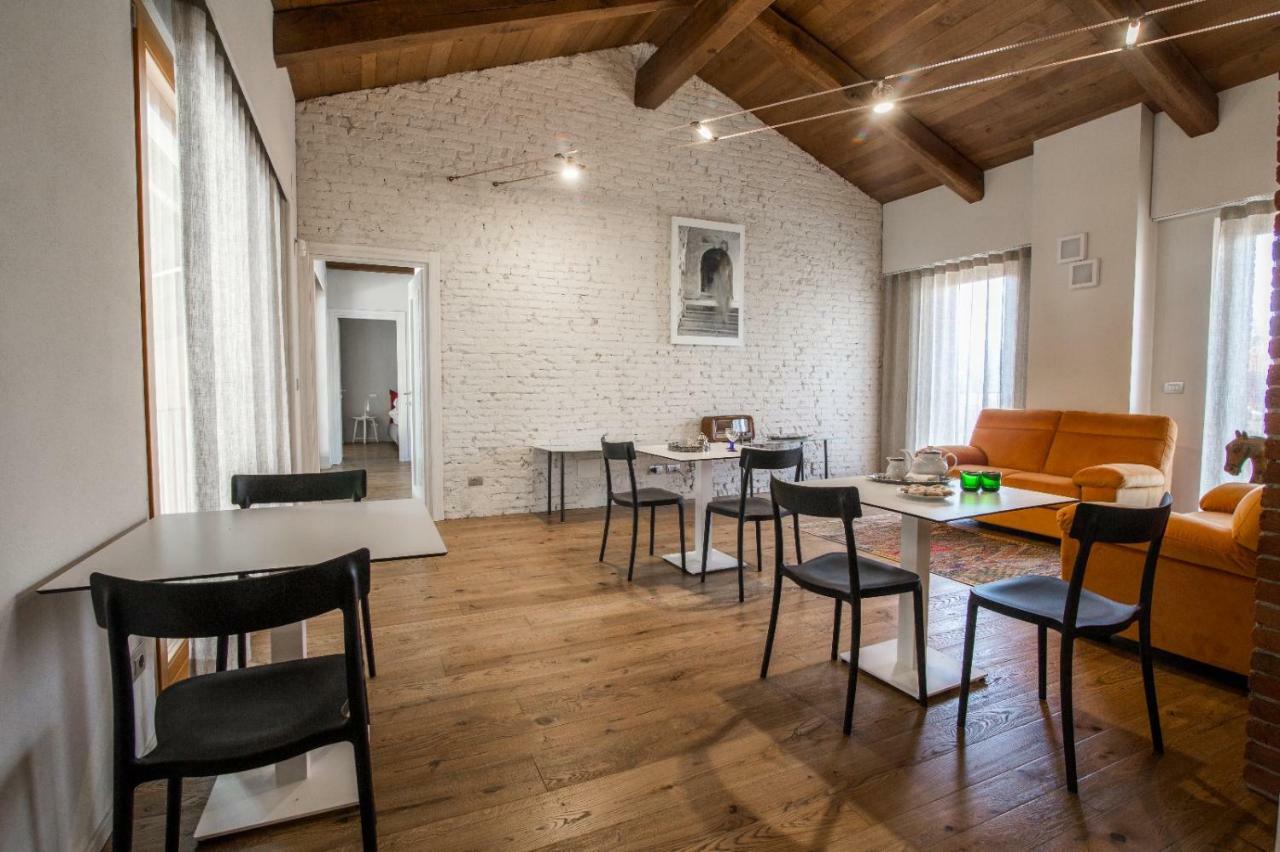 In Viridi Bed & Breakfast Cuneo Bagian luar foto