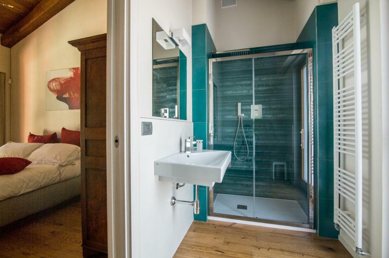 In Viridi Bed & Breakfast Cuneo Bagian luar foto